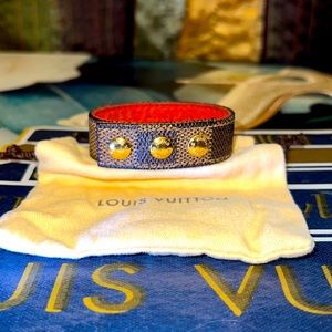 💯✨✨AUTHENTIC LOUIS VUITTON DAMIER BRACELET ✨✨💯